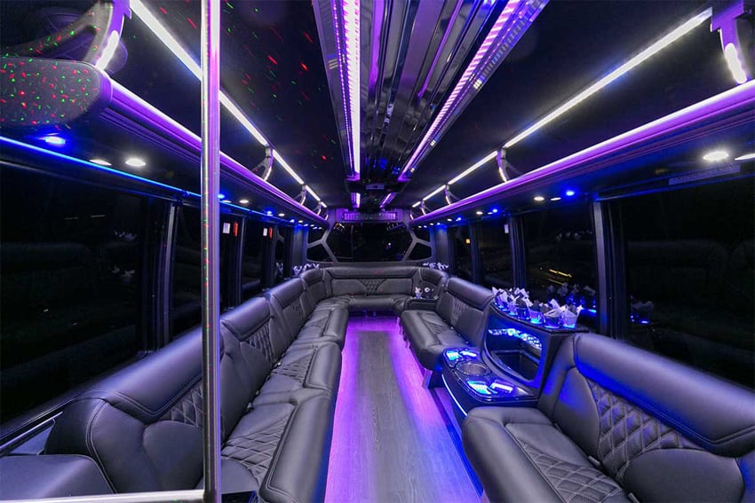 partybus_coach-8_interior-MI